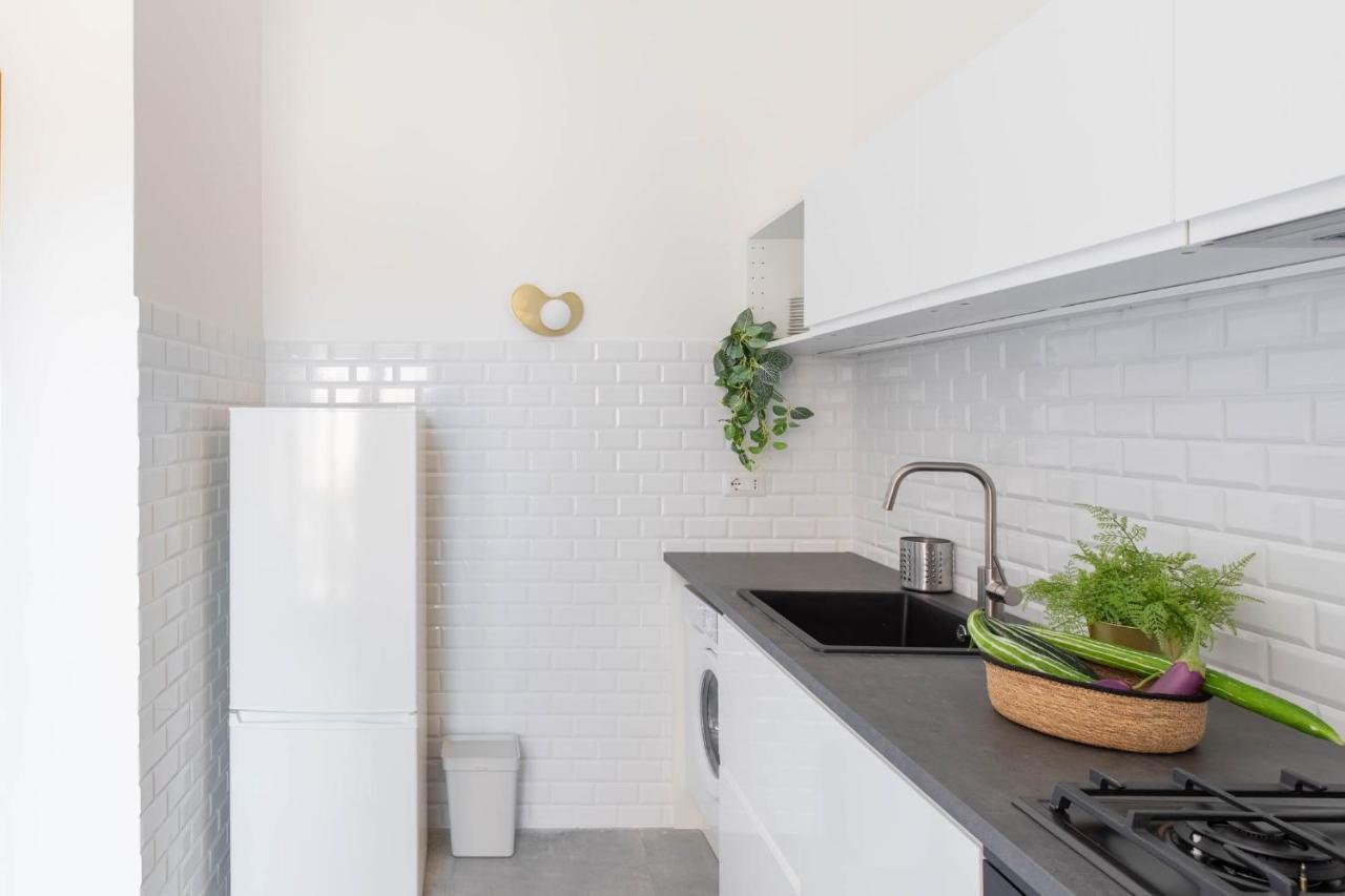 Iflat Pantheon'S Roomy And Friendly Apartment Рим Екстериор снимка