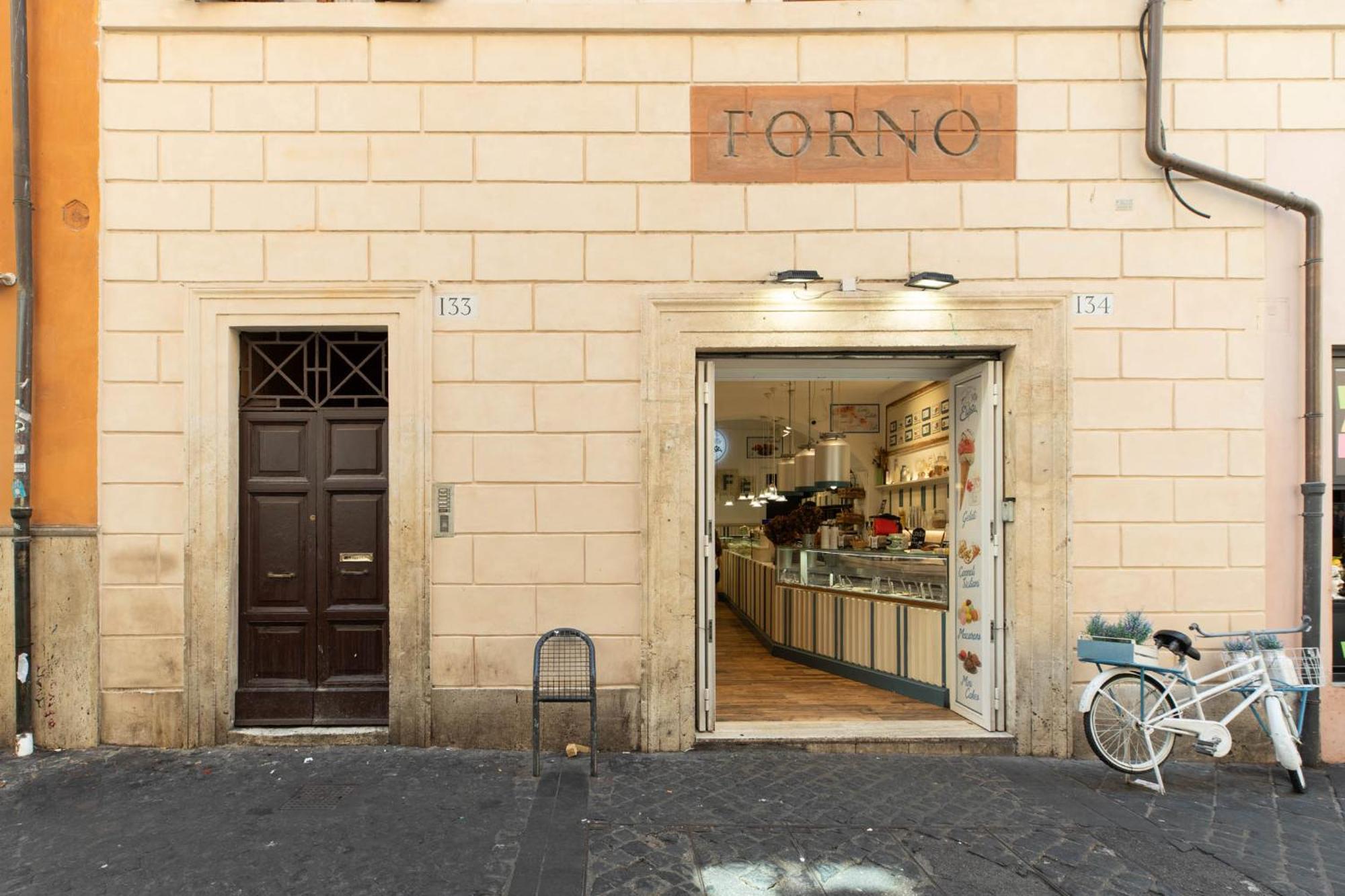 Iflat Pantheon'S Roomy And Friendly Apartment Рим Екстериор снимка